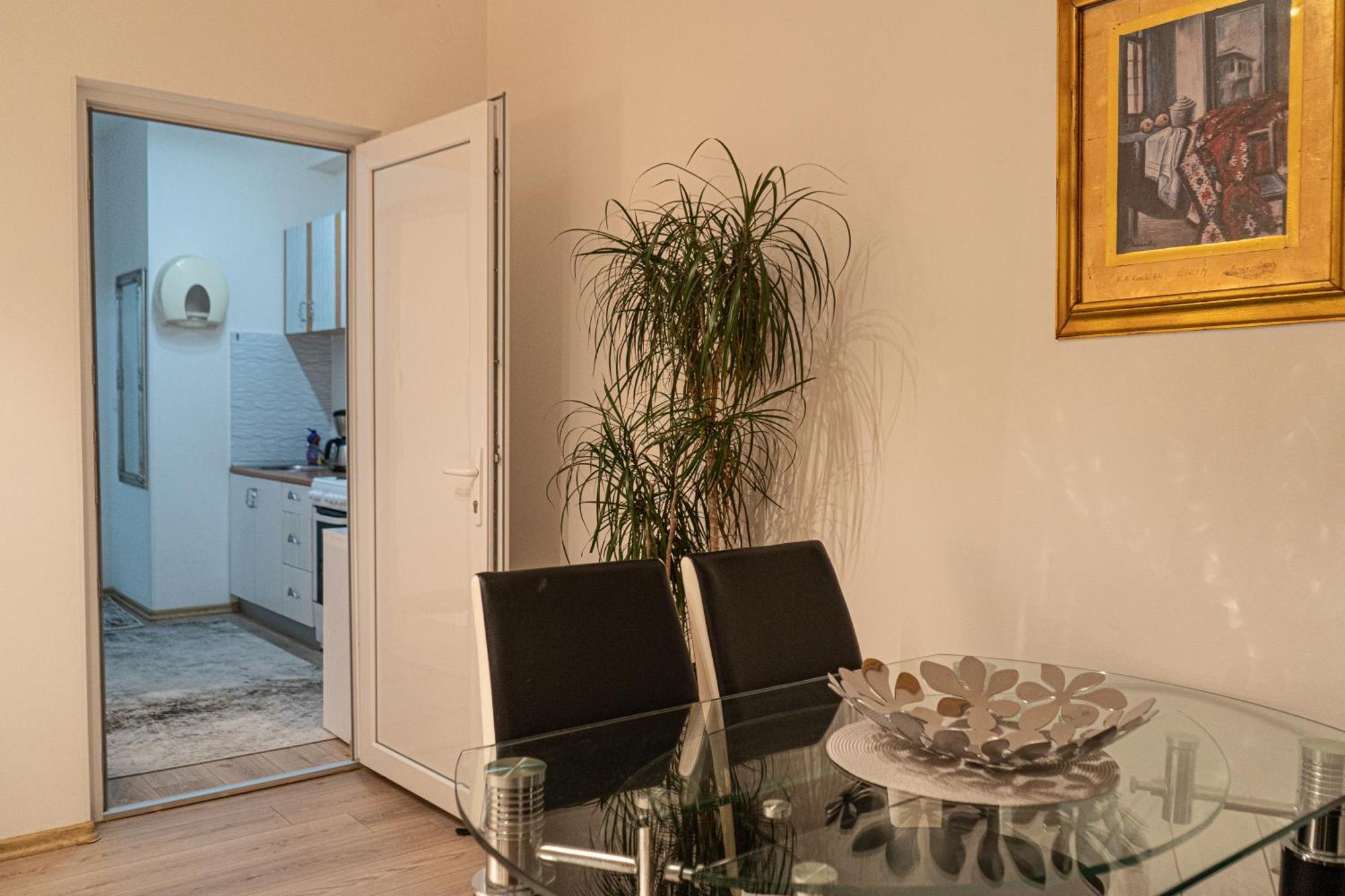 Address Apartment Szarajevó Kültér fotó